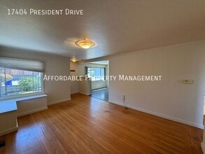 17404 President Dr in Castro Valley, CA - Foto de edificio - Building Photo