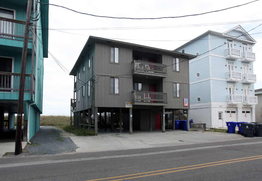 504 N Carolina Beach Ave in Carolina Beach, NC - Building Photo