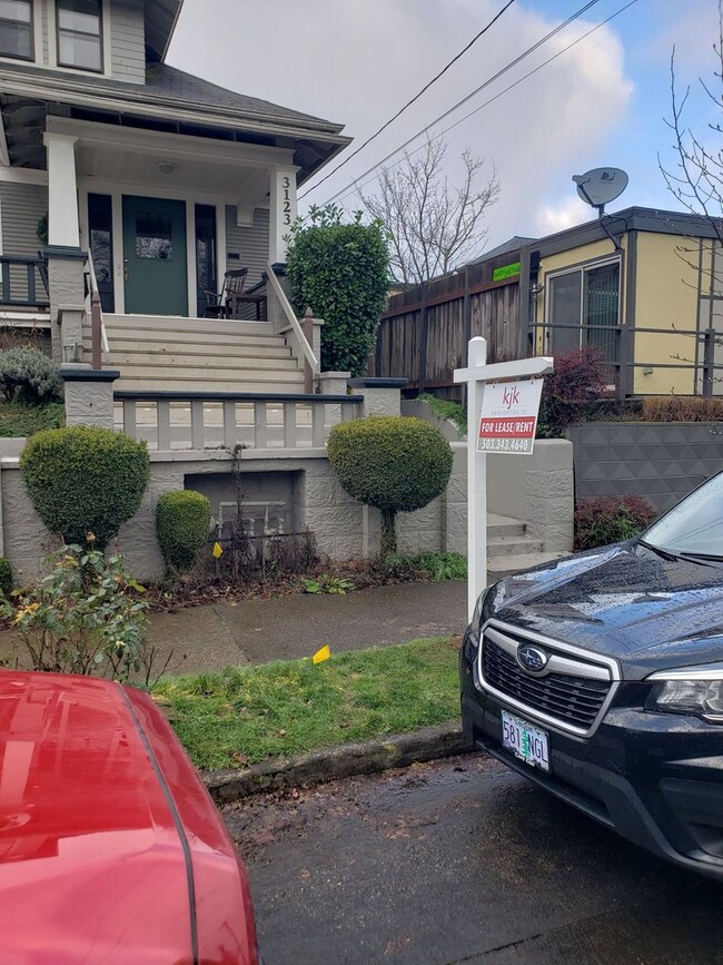 property at 3123 SE 31st Ave