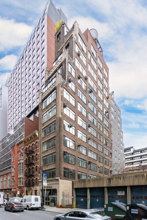 The Hartford in New York, NY - Building Photo