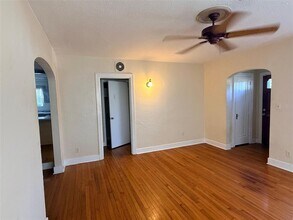 3610 Dartmouth Ave N in St. Petersburg, FL - Building Photo - Building Photo