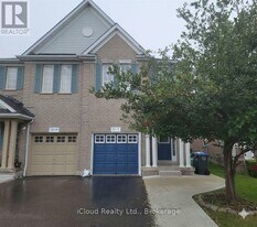 3111 Wrigglesworth Crescent in Mississauga, ON - Building Photo
