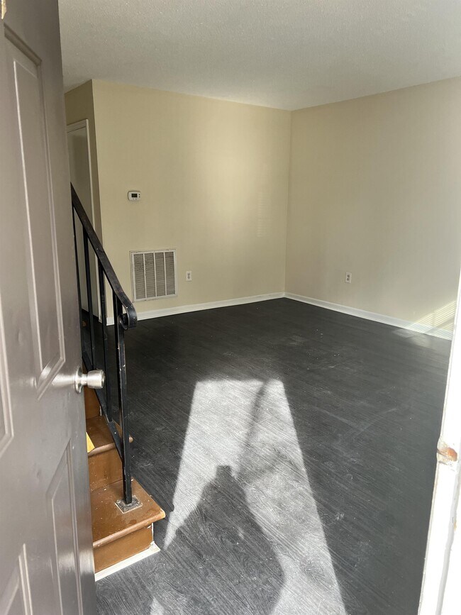 111 Royal Forest Ct photo'