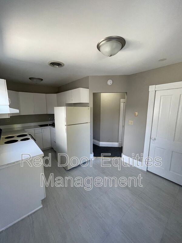 property at 434 N Maple St