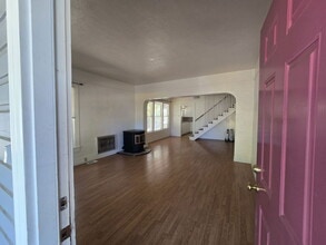 545 NE Jackson St in Roseburg, OR - Building Photo - Building Photo