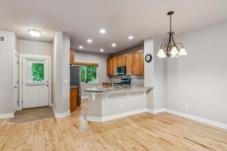 1038 Village Cir in Erie, CO - Building Photo - Building Photo