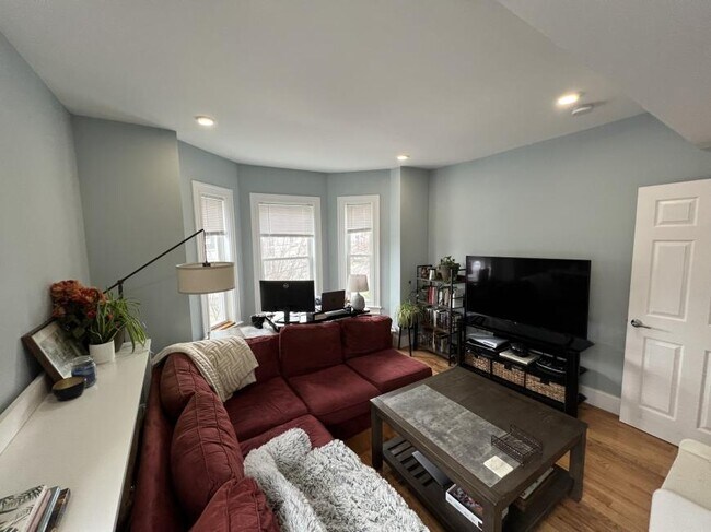 property at 374 Oxford St