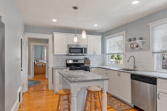 51 Gooch St in Melrose, MA - Building Photo - Building Photo