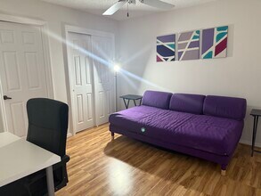 1645 Spoonbill Ln, Unit C in Naples, FL - Foto de edificio - Building Photo