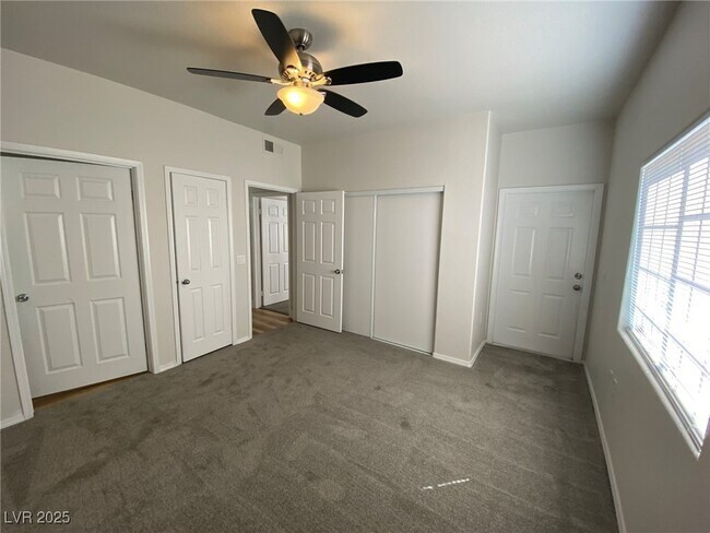 3318 N Decatur Blvd in Las Vegas, NV - Building Photo - Building Photo