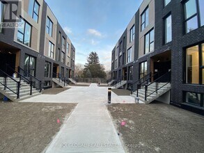 178 Clonmore Dr in Toronto, ON - Building Photo - Building Photo