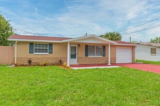 7312 Windsor St in Hudson, FL - Building Photo - Building Photo