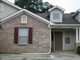 2370 Quazar Cir in Tallahassee, FL - Building Photo