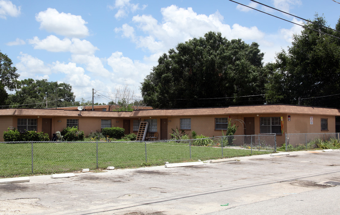 1820 E 138th Ave in Tampa, FL - Building Photo