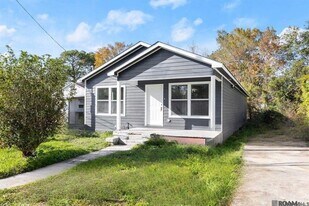 505 Louise St, Unit 1105 in Baton Rouge, LA - Building Photo