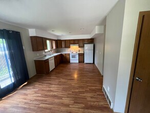 6940 Shattuck Rd in Saginaw, MI - Building Photo - Building Photo