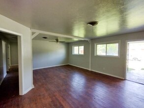 1206 Pine Dr in Killeen, TX - Building Photo - Building Photo
