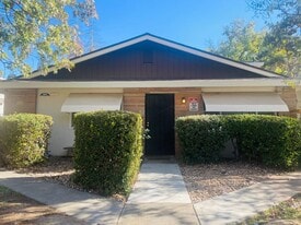 904 Dornajo Way in Sacramento, CA - Building Photo