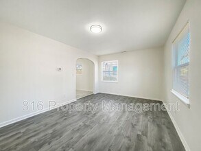 5205 Locust Ave in Kansas City, KS - Building Photo - Building Photo