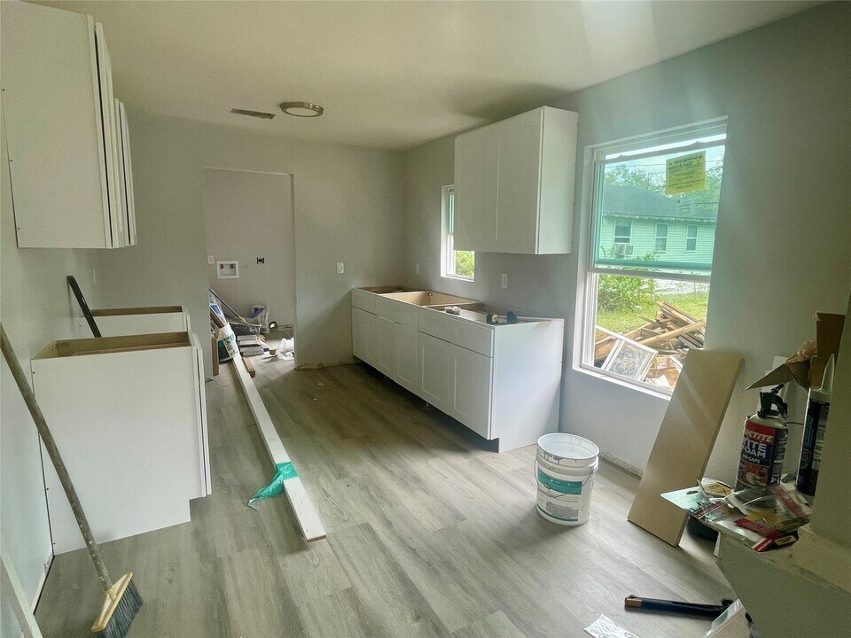 504 N 8th St in Richmond, TX - Building Photo