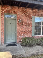 10600 Bluebonnet Blvd in Baton Rouge, LA - Building Photo - Building Photo