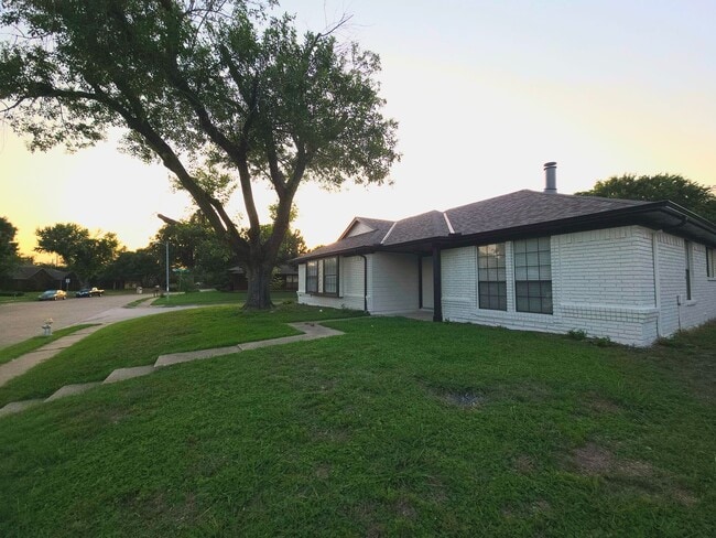 property at 1307 Edelweiss Dr