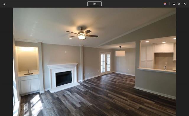 property at 6646 E Lovers Ln