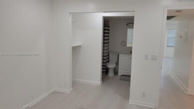 13455 SW 9th Ct-Unit -113J in Pembroke Pines, FL - Building Photo - Building Photo