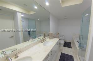 1331 Brickell Bay Dr, Unit # 1106 in Miami, FL - Foto de edificio - Building Photo