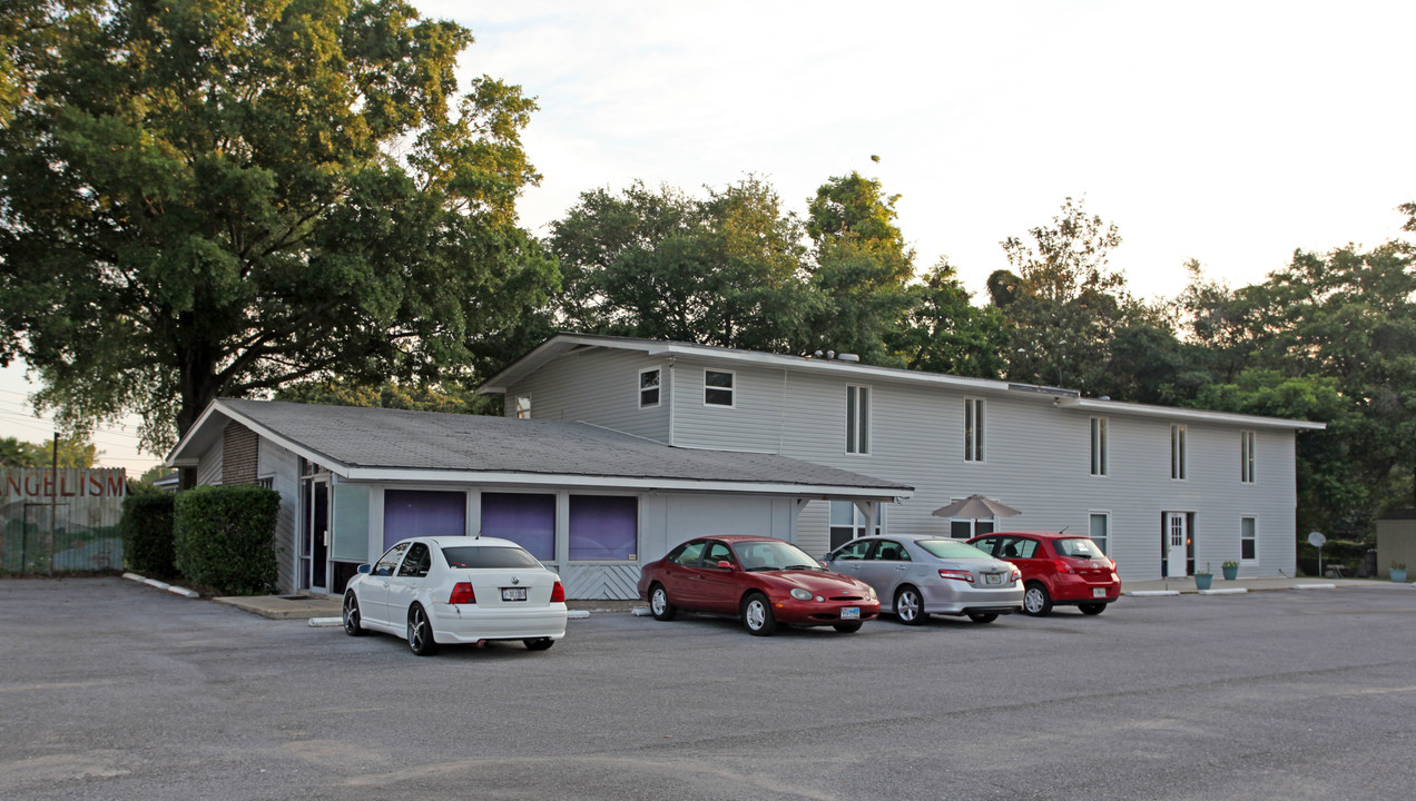 5708 Palafox St in Pensacola, FL - Building Photo