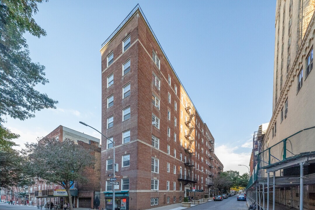 Hamilton House in Brooklyn, NY - Foto de edificio