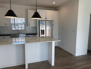 4465 Parks Ave in La Mesa, CA - Building Photo - Building Photo
