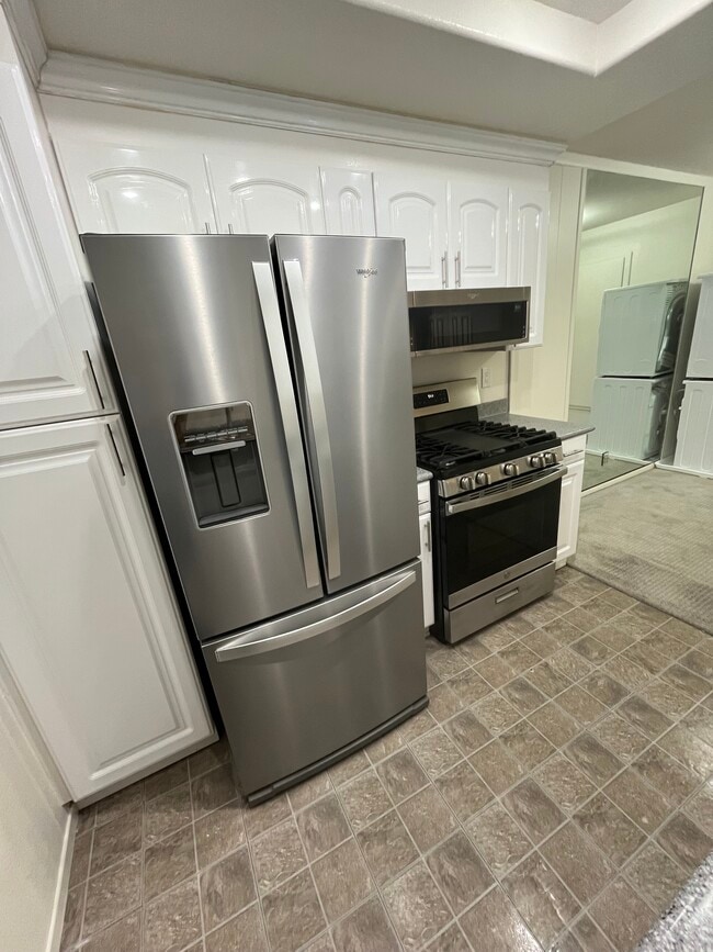 property at 1161 Packers Cir
