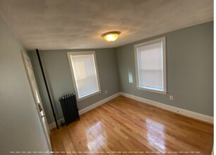 309 Highland Ave, Unit A in Somerville, MA - Foto de edificio - Building Photo