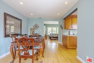 3645 S Barrington Ave in Los Angeles, CA - Building Photo - Building Photo
