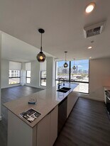 244 NW 31st St, Unit A12 in Miami, FL - Building Photo