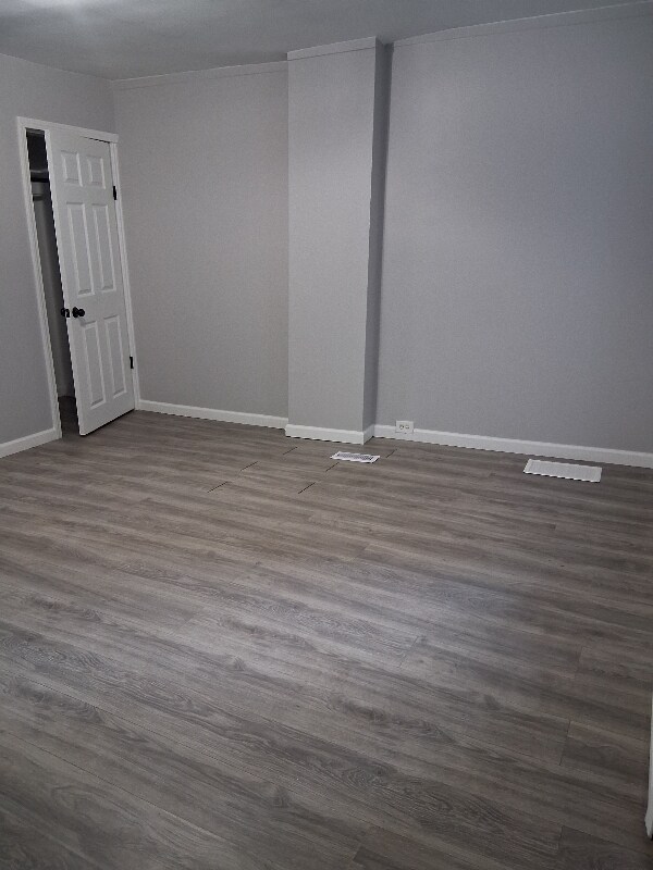 7406 Oakland Ave in Detroit, MI - Building Photo - Building Photo