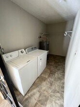 4011 Wood Dr in Tallahassee, FL - Building Photo - Building Photo