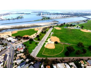 4930 W Point Loma Blvd in San Diego, CA - Building Photo - Building Photo