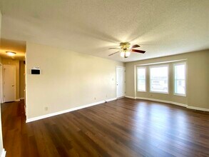 701 Carbondale Dr in Oak Grove, KY - Building Photo - Building Photo