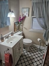 6633 Milwaukee Ave, Unit 1 in Wauwatosa, WI - Building Photo - Building Photo