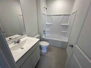 5885 Sweetwood Dr in St Lucie West, FL - Building Photo - Building Photo