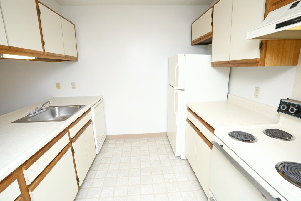 Yorkshire Place Apartments in Howell, MI