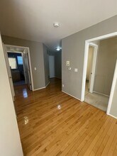 2243 S Huron Pkwy in Ann Arbor, MI - Building Photo - Building Photo