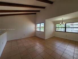 10282 NW 9th St Cir in Miami, FL - Building Photo