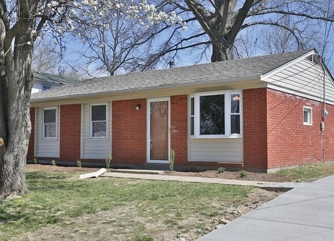 property at 152 Springwood Dr