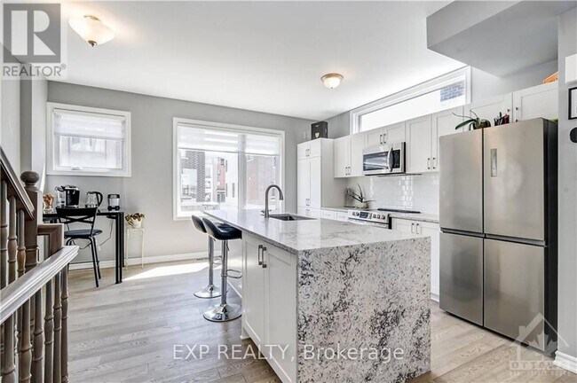 213 Makadewa Private in Ottawa, ON - Building Photo - Building Photo