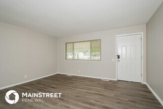 1820 Yaqui Dr in Florissant, MO - Building Photo - Building Photo