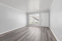 Aspenwood Apartments photo'