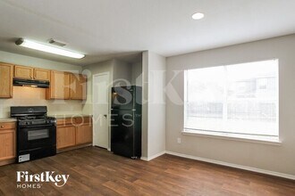 8126 Liberty Point Ln in Humble, TX - Building Photo - Building Photo